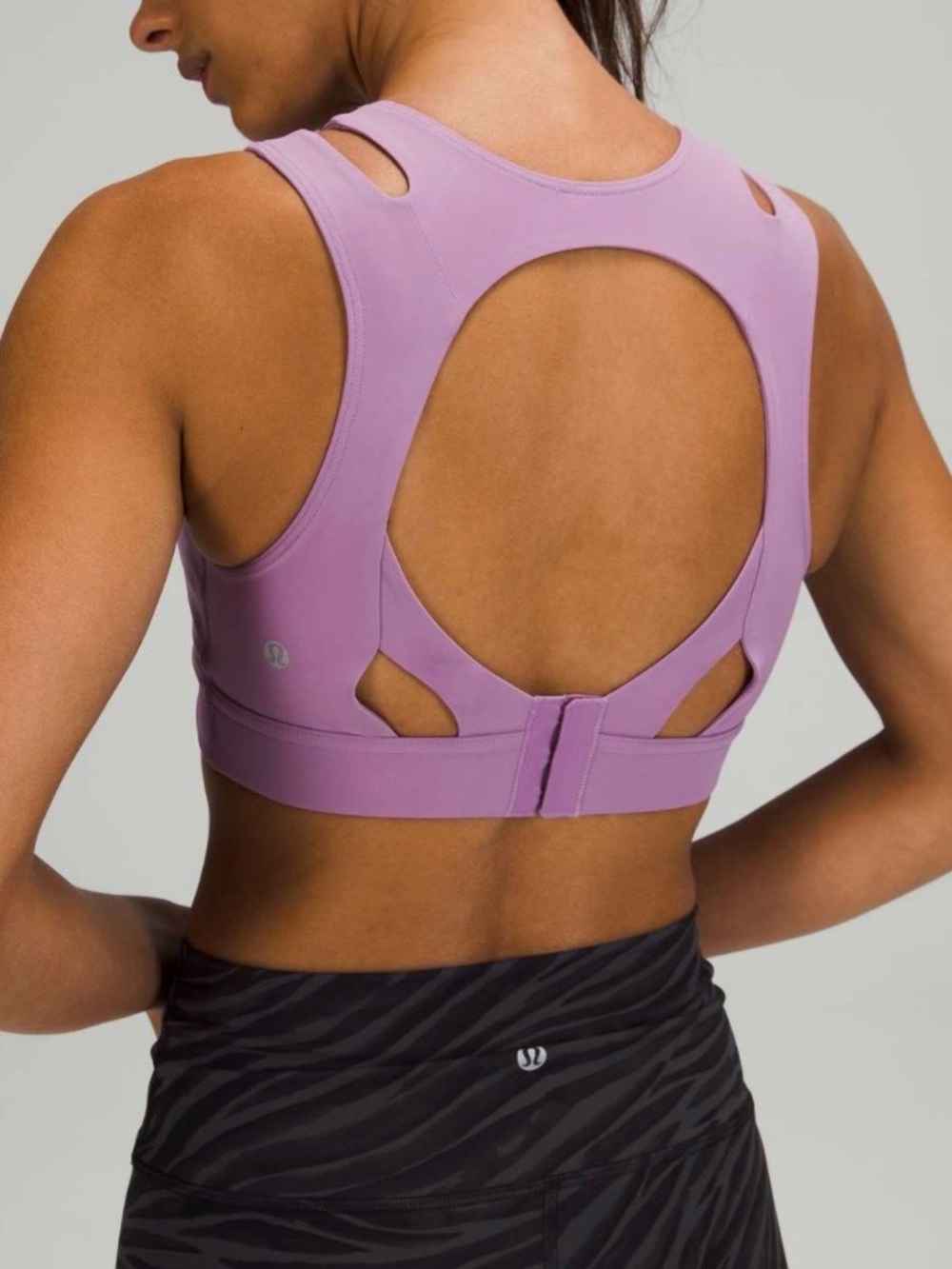 Lululemon Strong Front Bra (MediumSupport) B/C Cups in Wisteria Purple 8